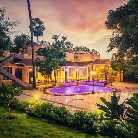 Aashiyaanaa Villa "The Palace" มุมไบ ภายนอก รูปภาพ